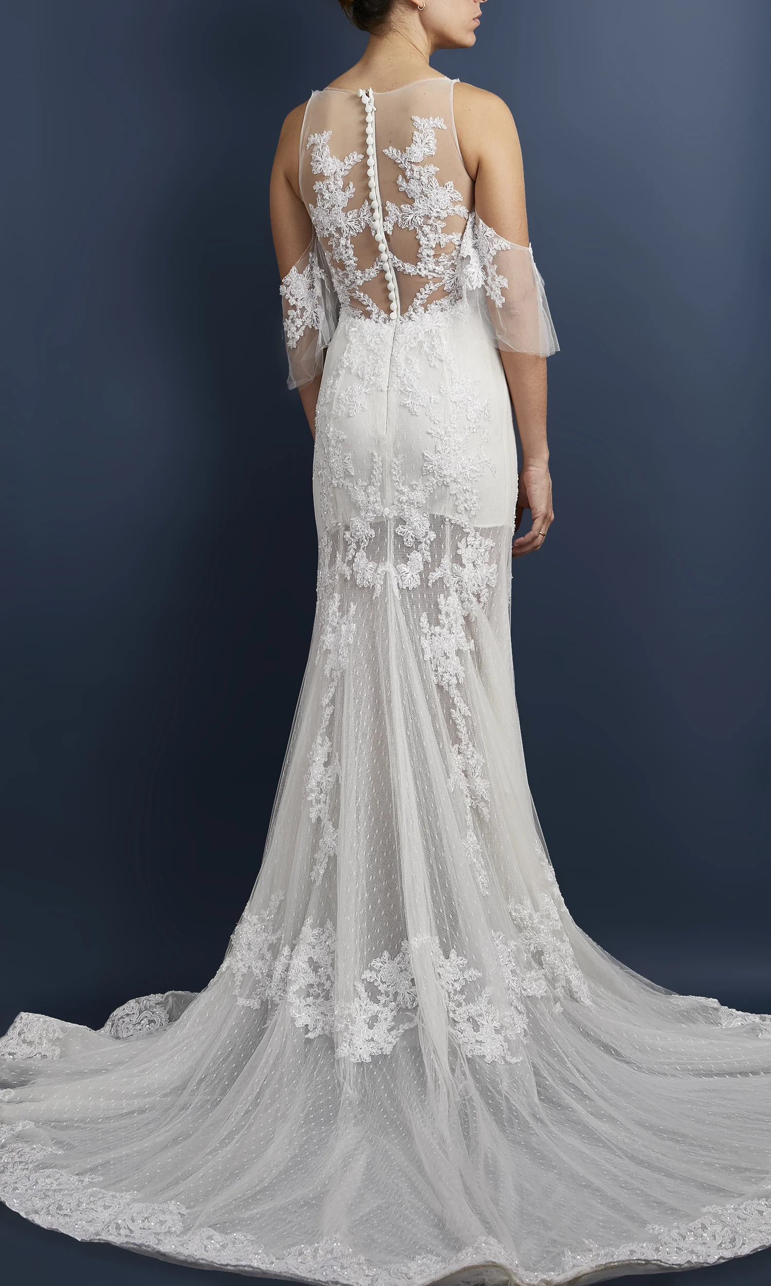 Rivini_Alluring wedding dress