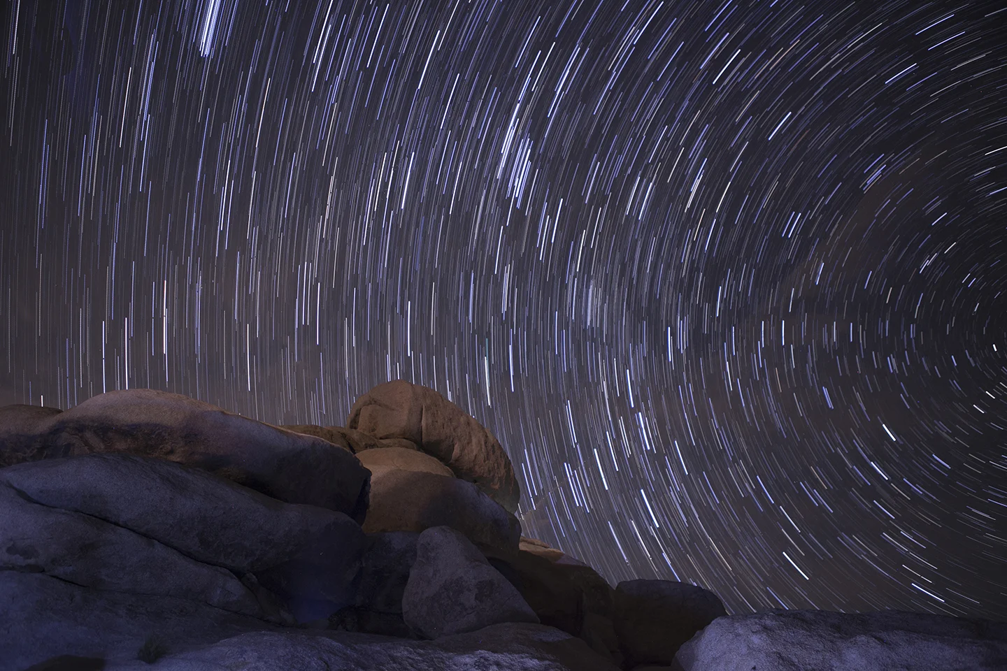 JoshuaTree-startrail-001.jpg