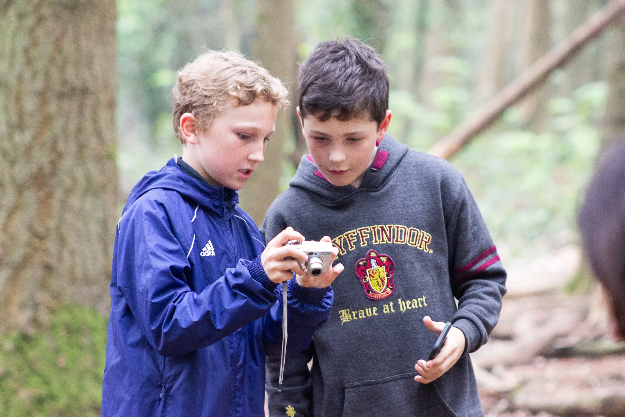 Connect with nature and friends by taking photos of wildlife and create photos to be proud of.