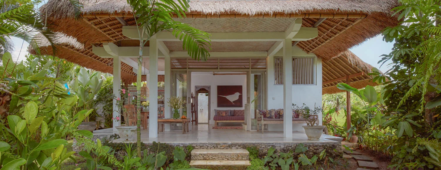 Open Tropical Villa Exterior (Copy)