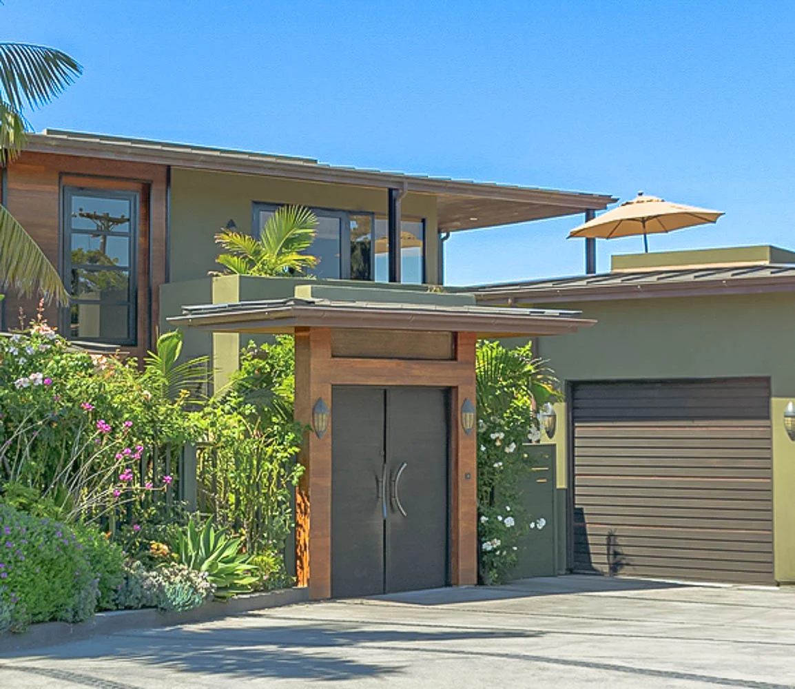 Luxury Tropical Villa Exterior