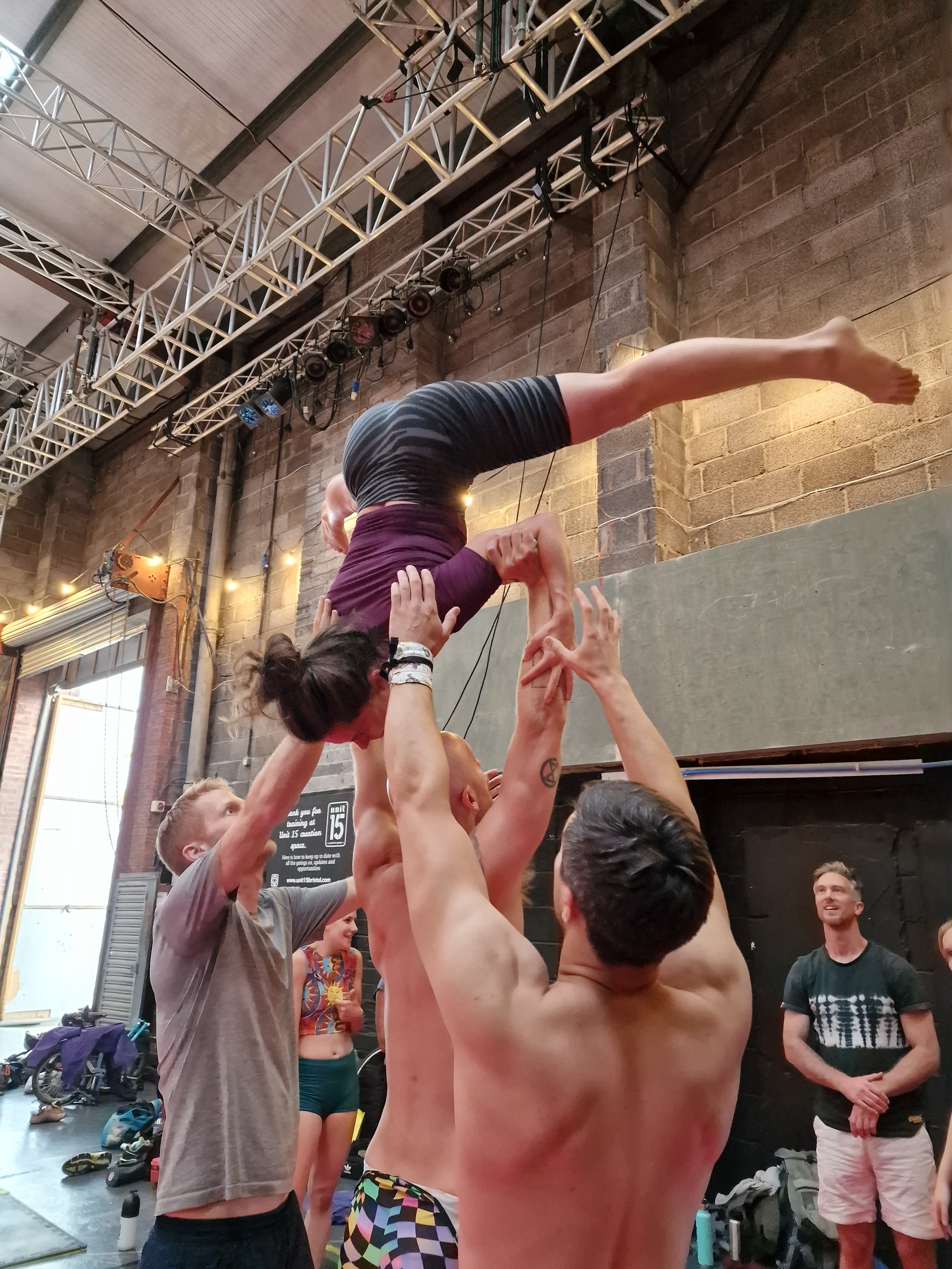Bristol AcroYoga Solar Immersion 2022 - Bicep stand
