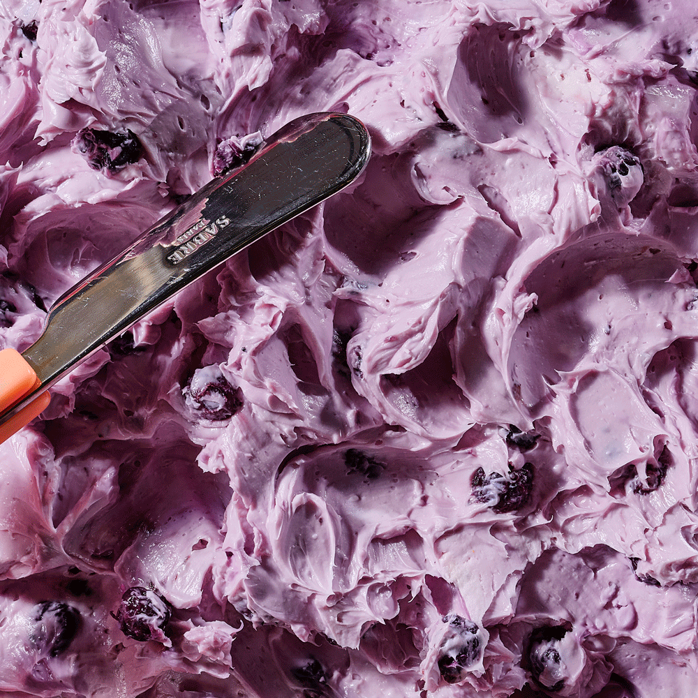04_Blueberry-Creamcheese-Scoop_StopMotion_v2.gif