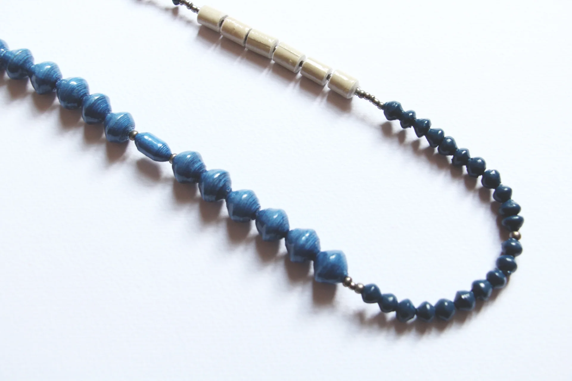 paperchainjewellery8.jpg