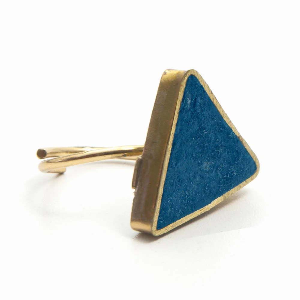 GiFTT RING - PULP TRIANGLE.jpg
