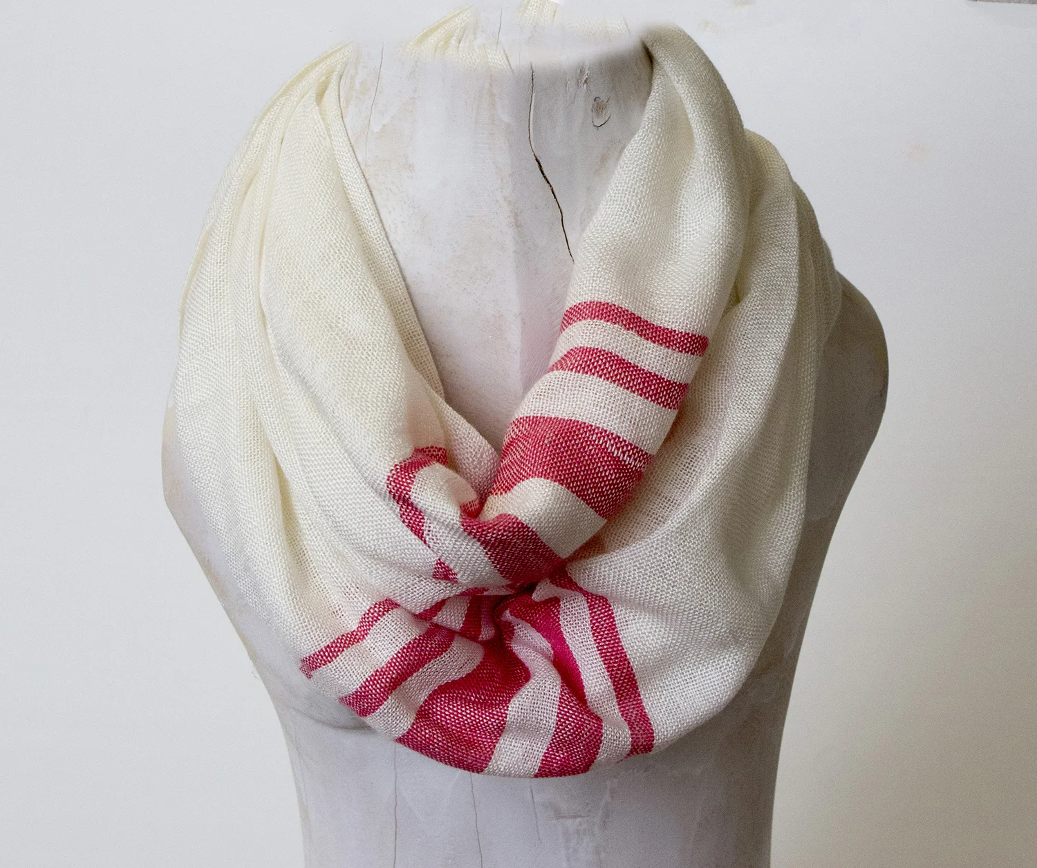 Fine Bamboo-Phindi 1-Cherry-Snood.jpg