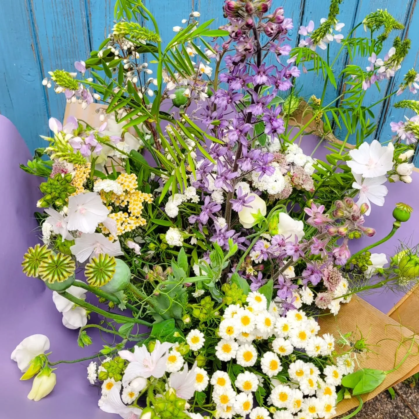 Welcome to British Flowers Week!
A celebration of the best seasonal and locally grown blooms.
Provenance has become a big thing in the food industry, with many people now rightly interested in where, how and by whom their food is produced. 
But do