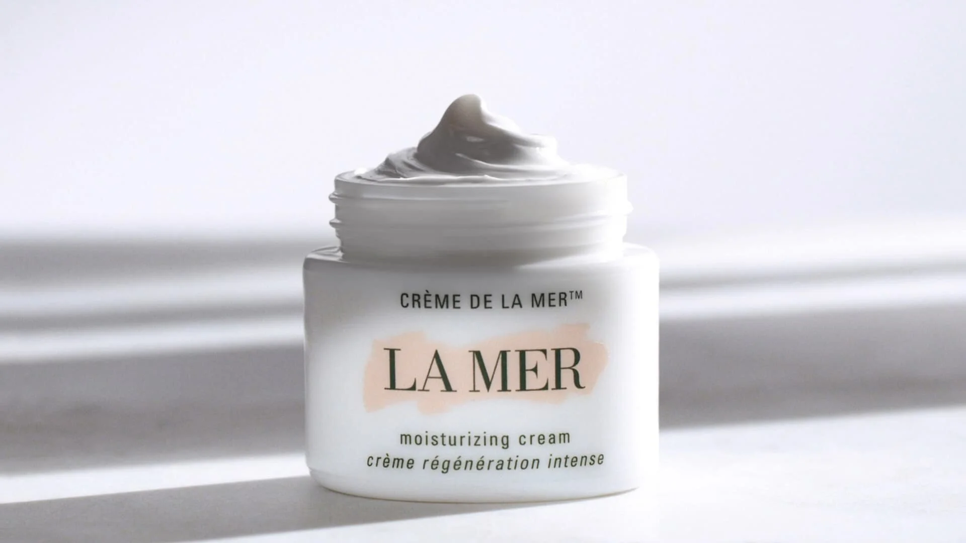 COM_FY19_LM_CREME_RITUAL_16X9_STILL.jpg