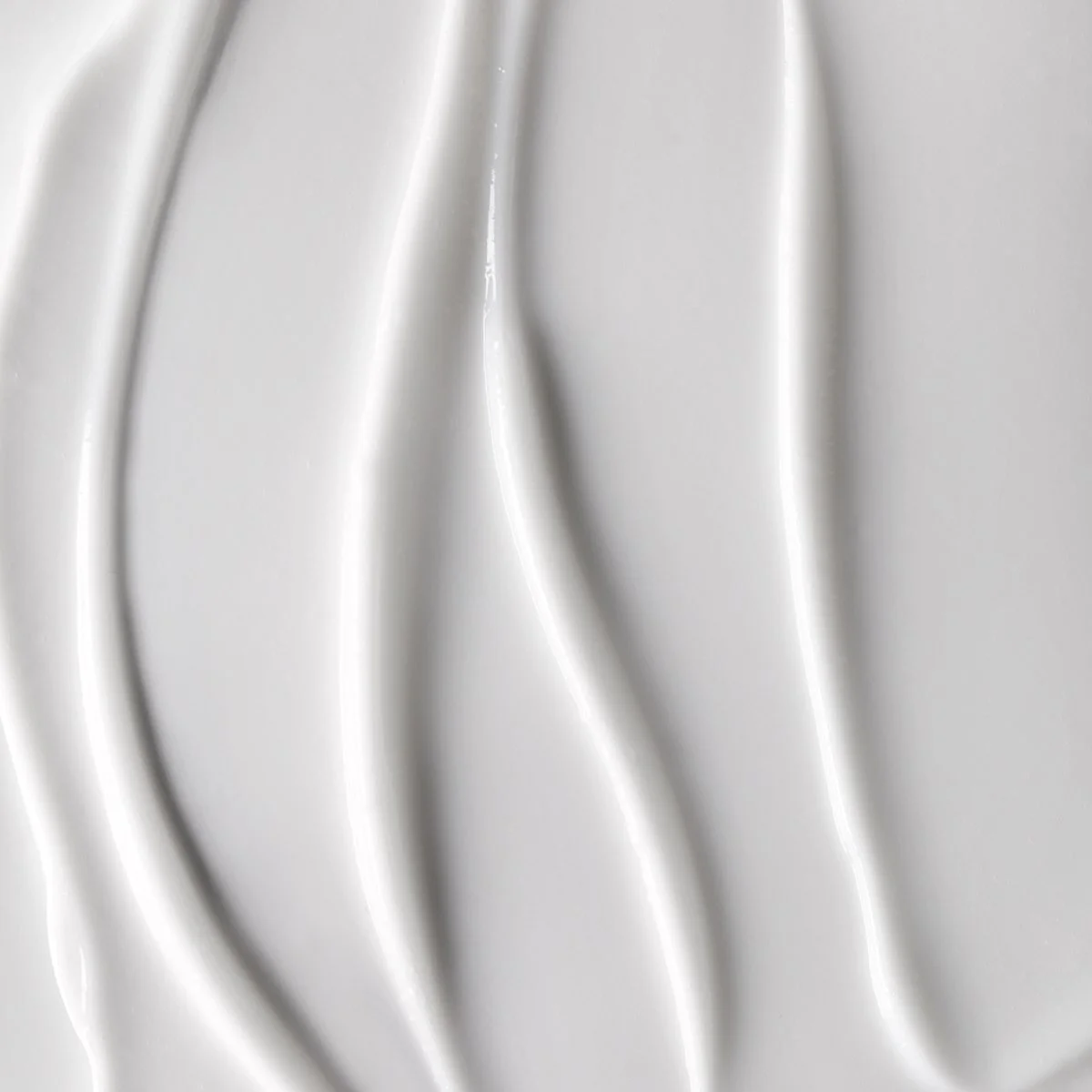 y-theorem-day-cream-texture_02_1200x1200.jpg