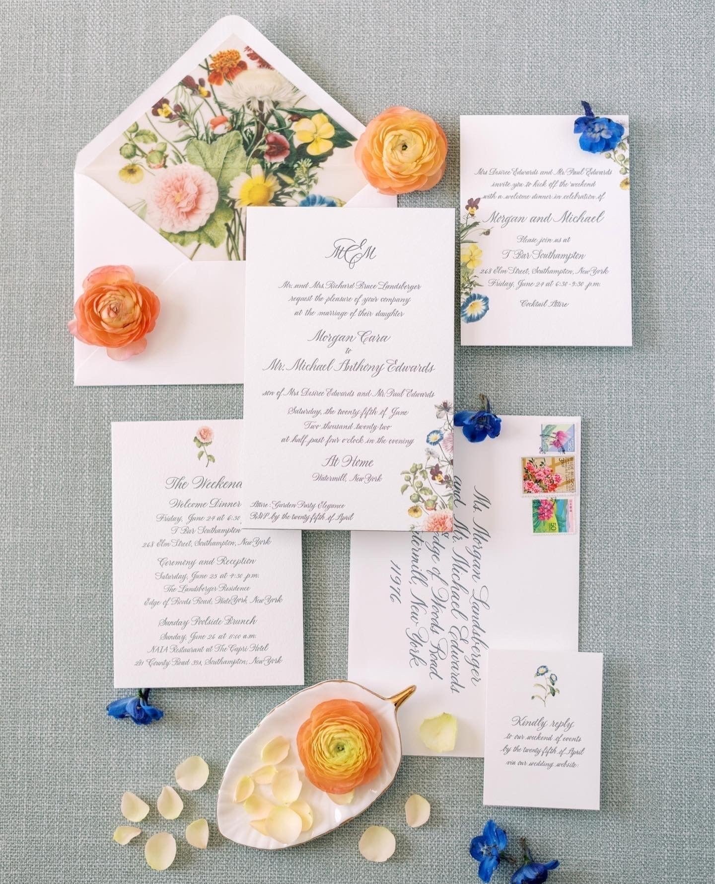 A tour of one of our forever favorites. 💐⁠
⁠
@victoriadubinevents
@kelseyhalmphoto
@maryellencalligraphy
@craneandpalette