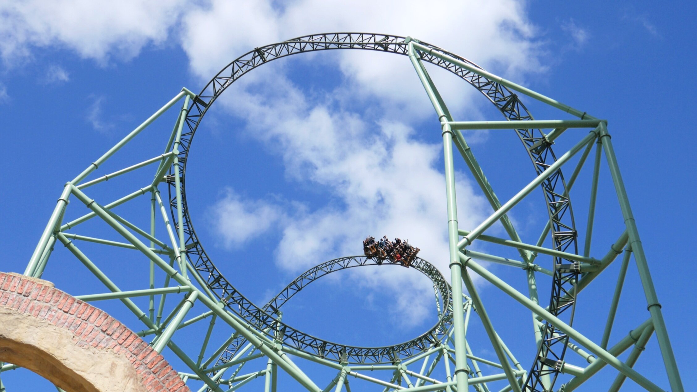 Our Favourite Roller Coasters Updated Coaster Bot - riding fastest roller coaster in roblox point theme park 2