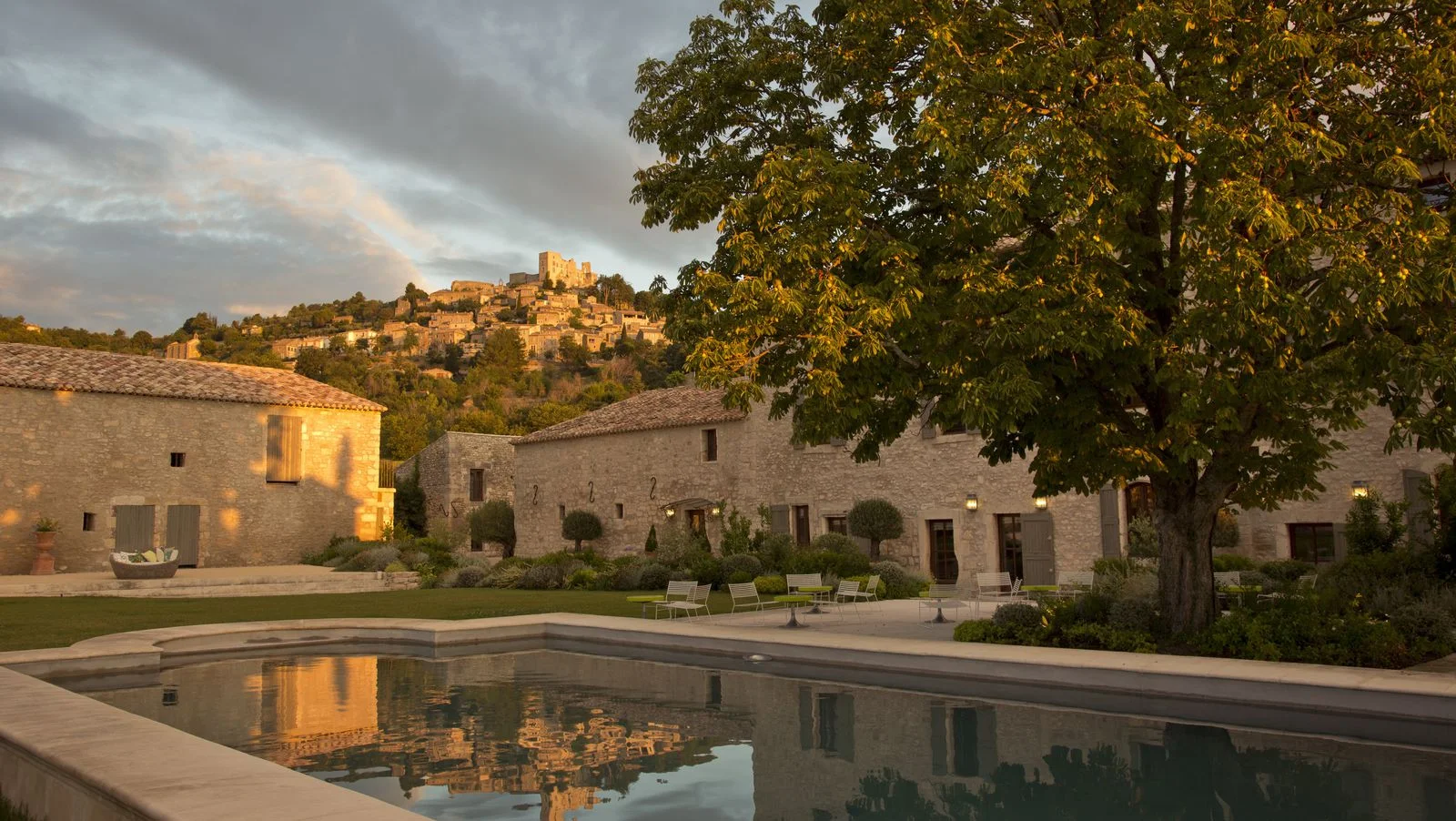 Tour Lacoste, The French College Town That Inspired Monet, Van Gogh, And Renoir