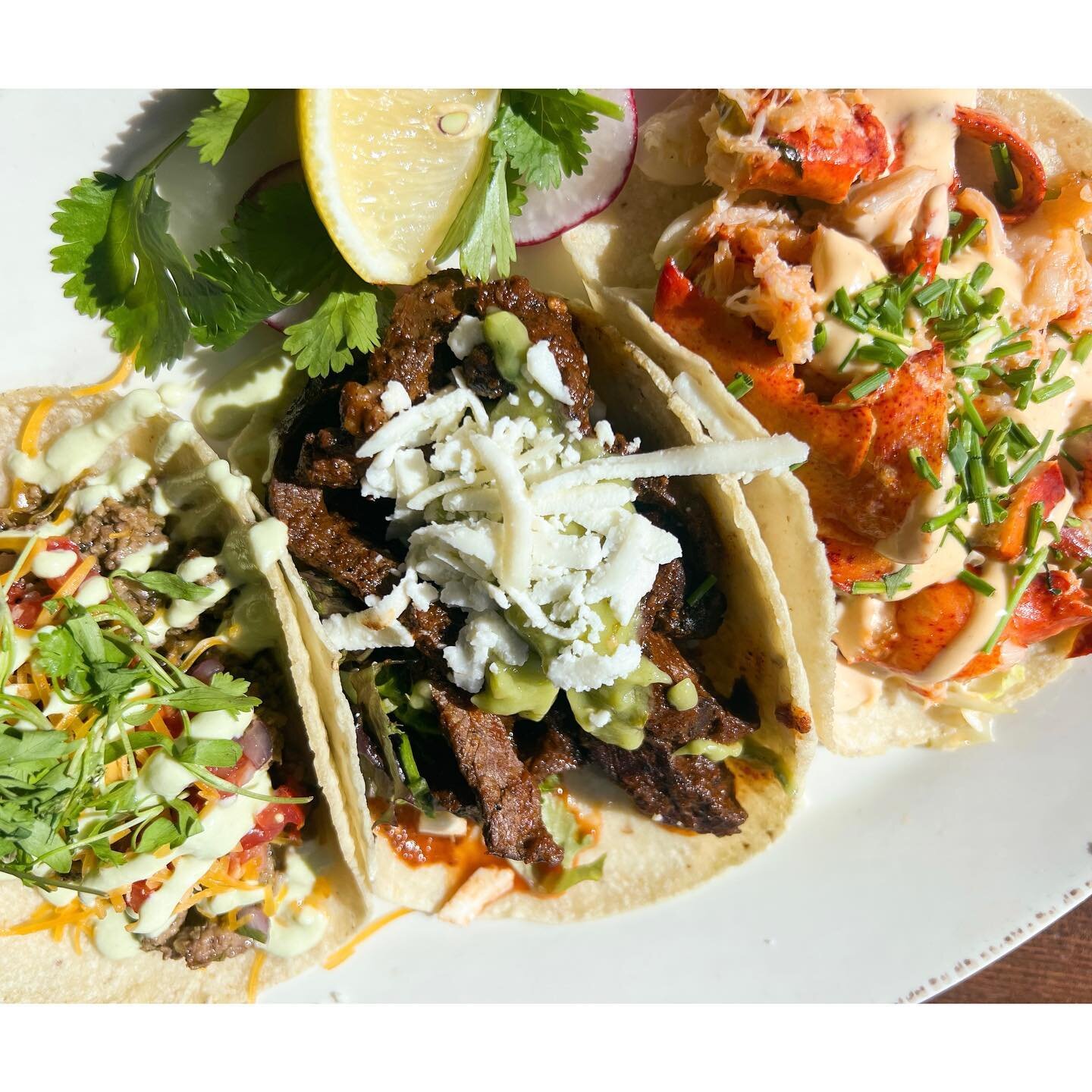 I think I could eat tacos for every meal 🤤🌮

Ground beef (taco of the month 🥳) - seasoned ground beef, fresh cilantro, shredded cheese, tomatoes, and avocado a&iuml;oli

🥩 Carne asada - Grilled skirt steak, queso fresco, chile de arbol and avocad