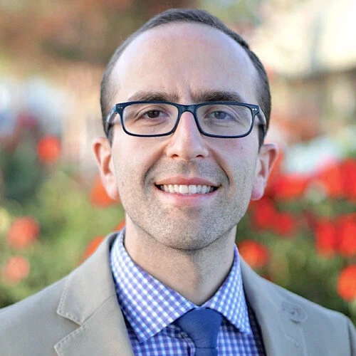 2019 Alum Ethan Chaleff's RespiraWorks was recognized by Senator Warren