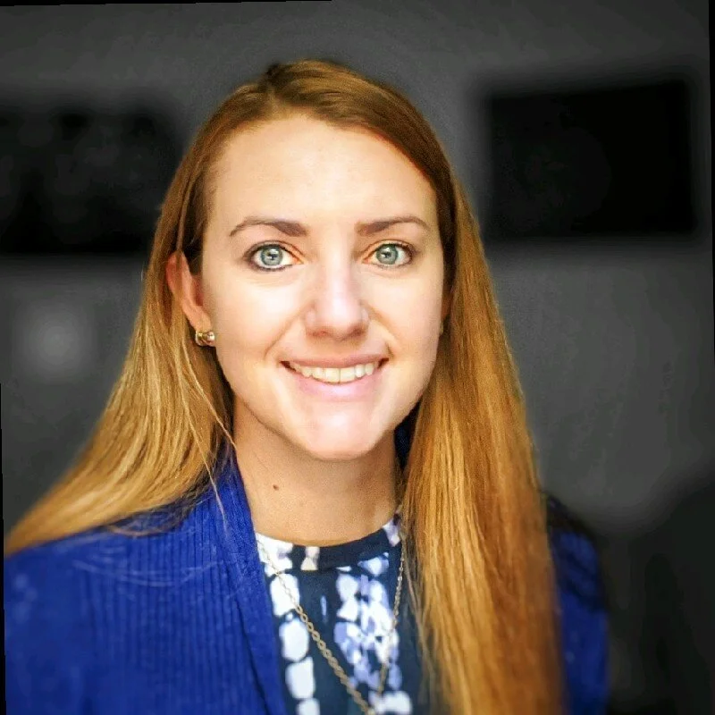 2019 Alum Kelly Fleming contributed to a review on decarbonizing transportation