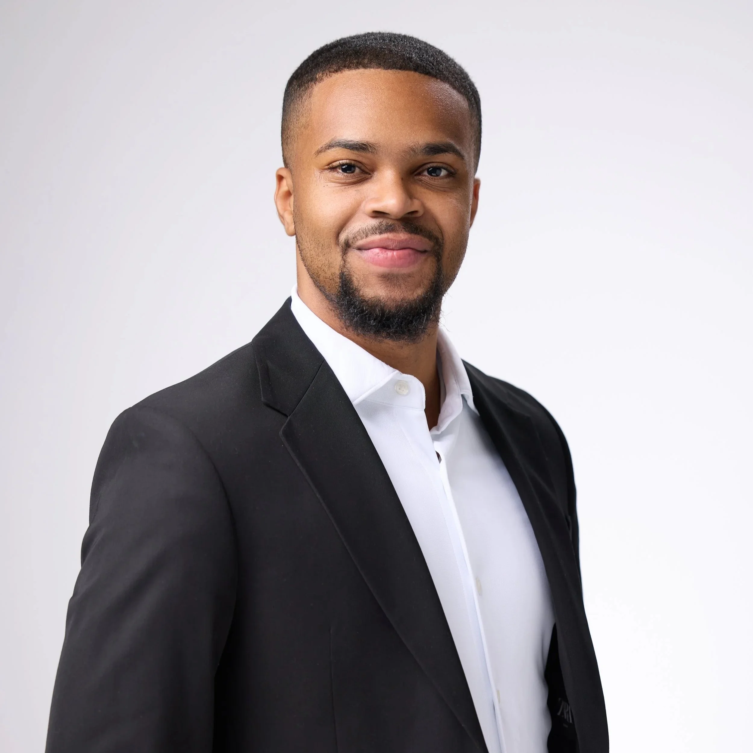 Aaron	James	<br>	CGC