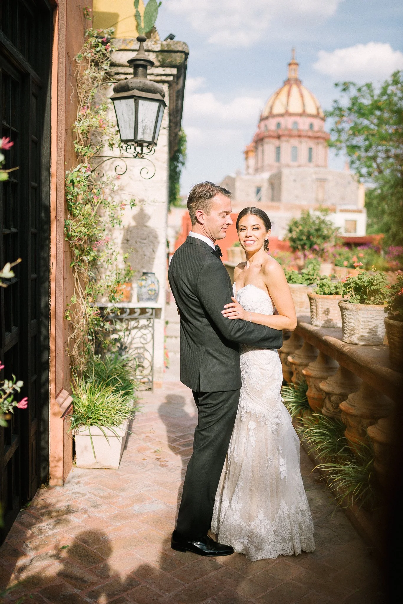 Destination Wedding Photographer in San Miguel de Allende, Guanajuato - Sara &amp; Charles -Casa Hyder