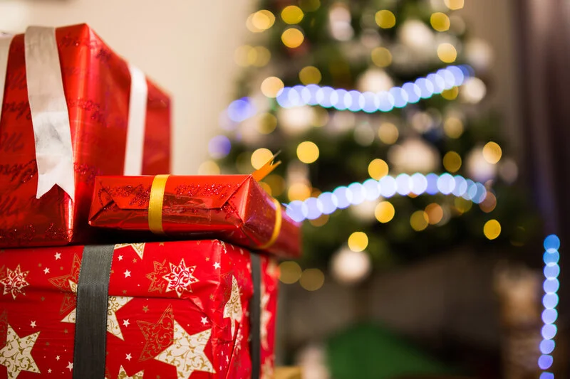 christmas-holiday-presents_800.jpg