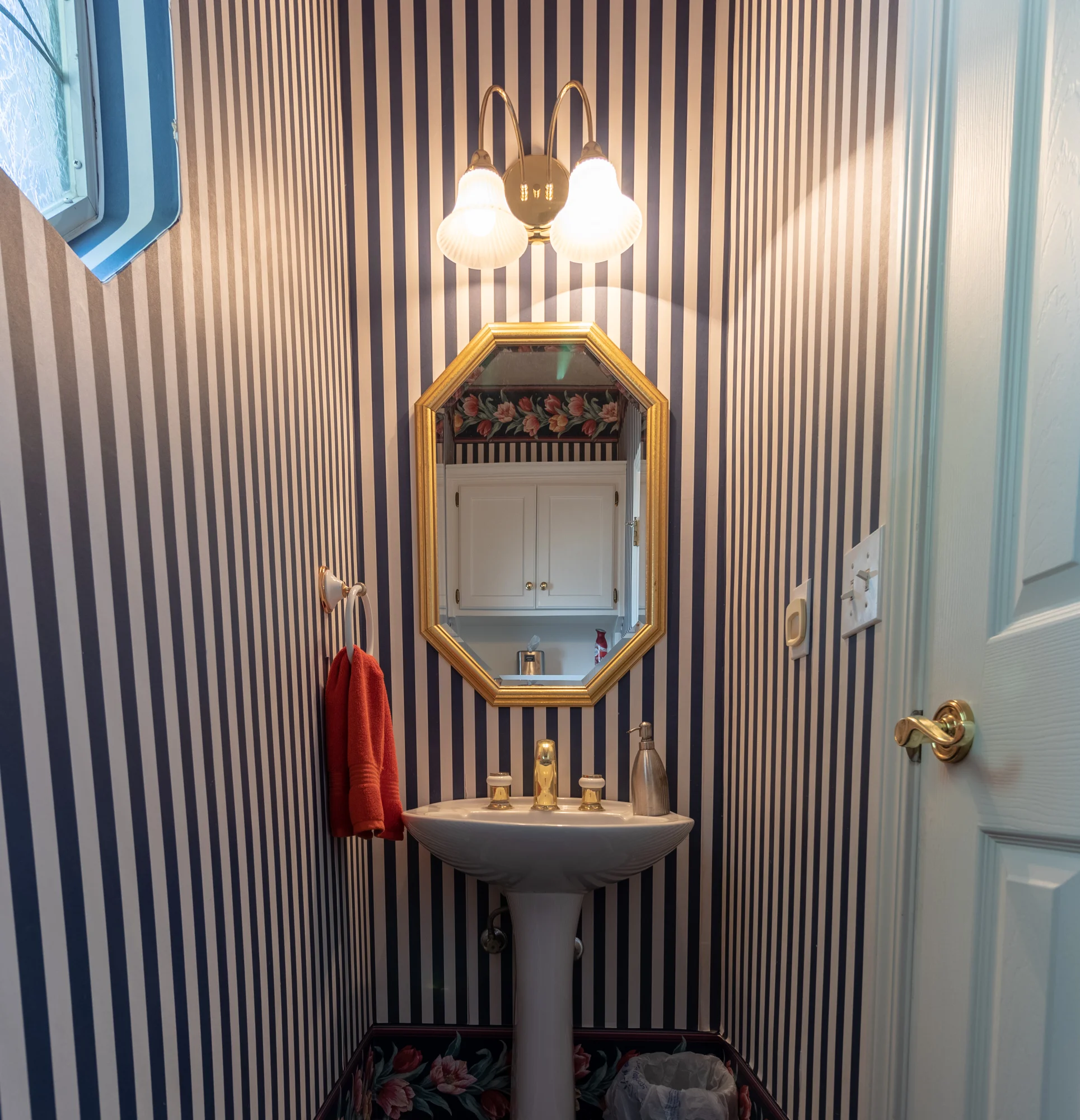 Bathroom 3-1.jpg