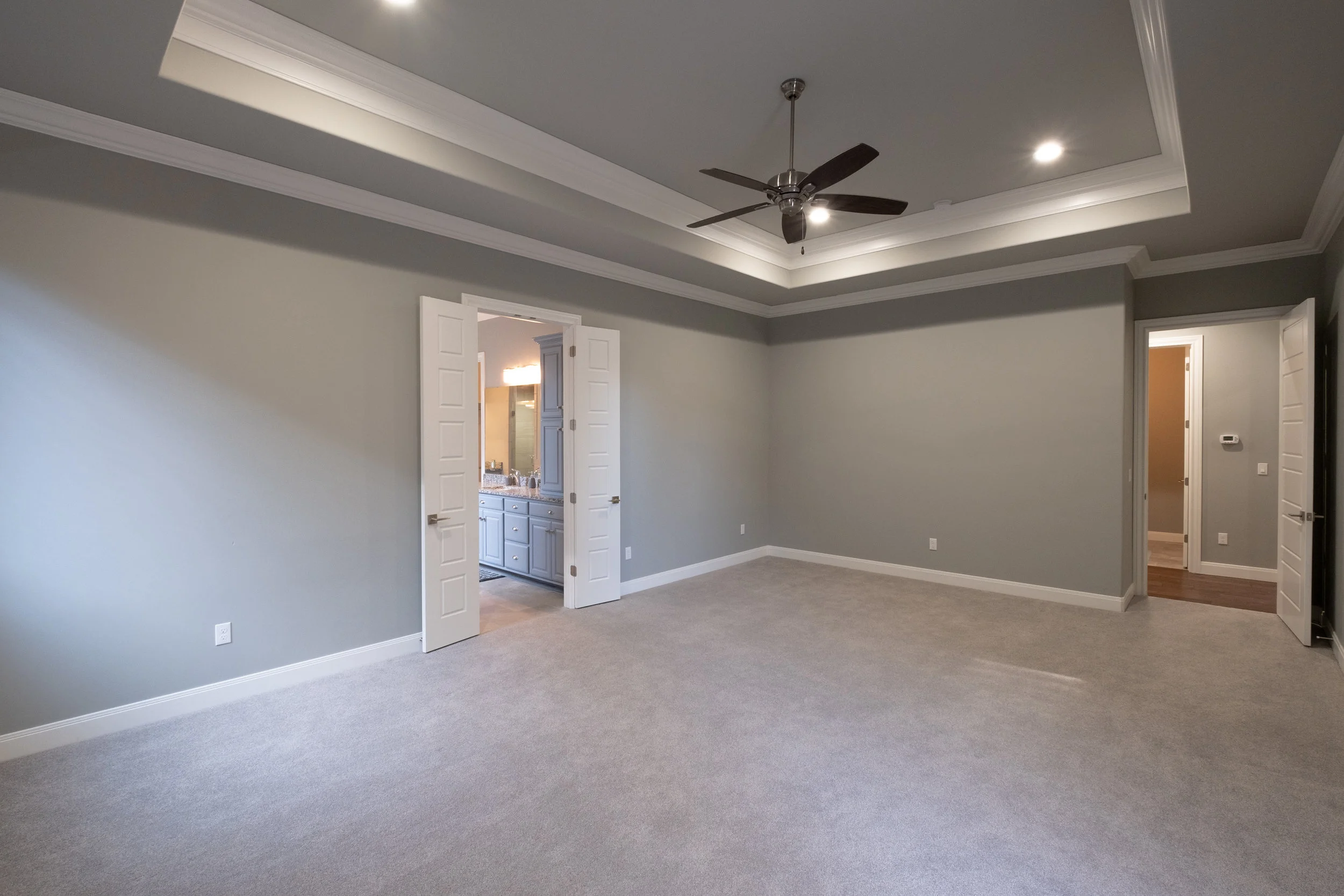Master Bedroom-4.jpg