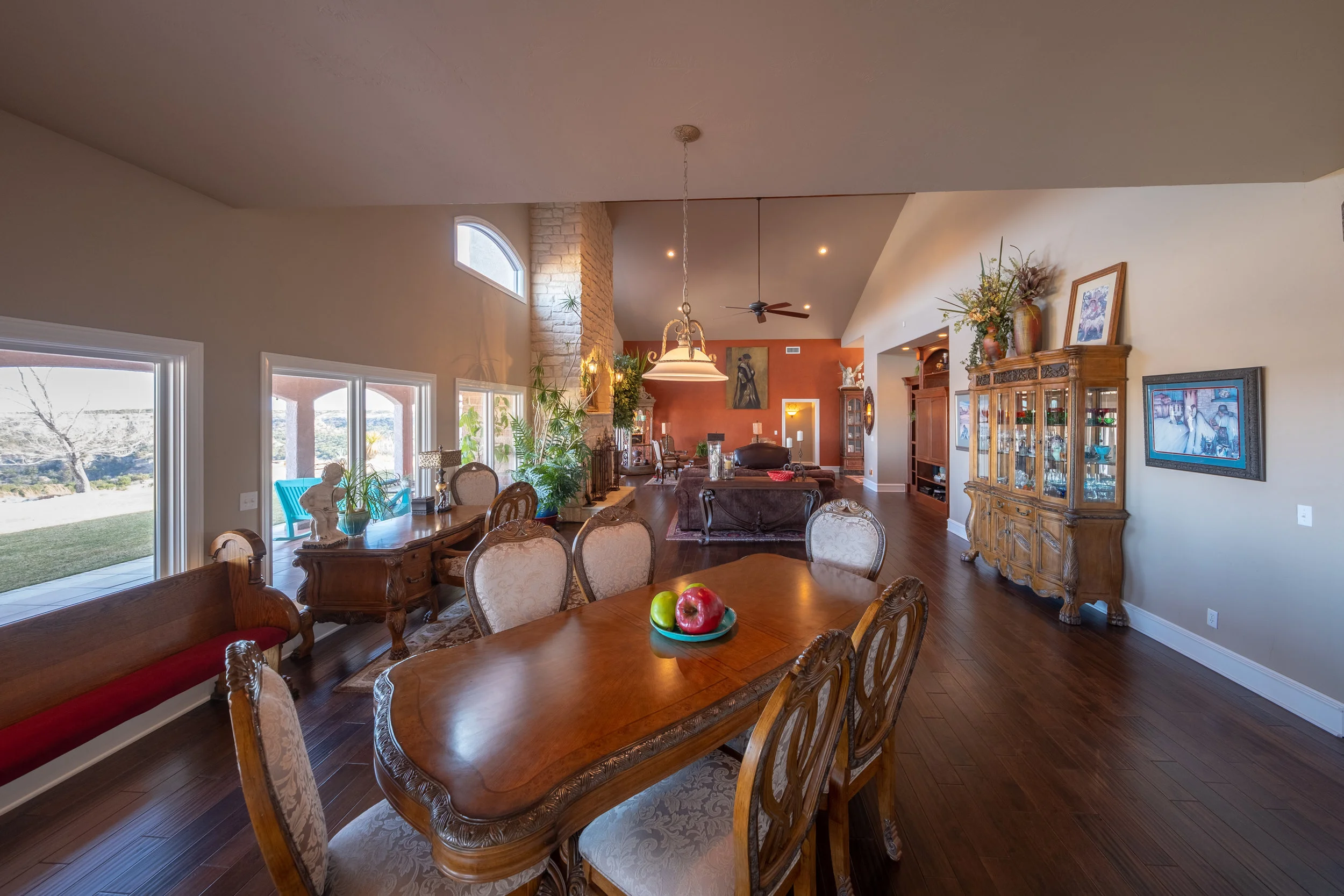 Living Area-3.jpg