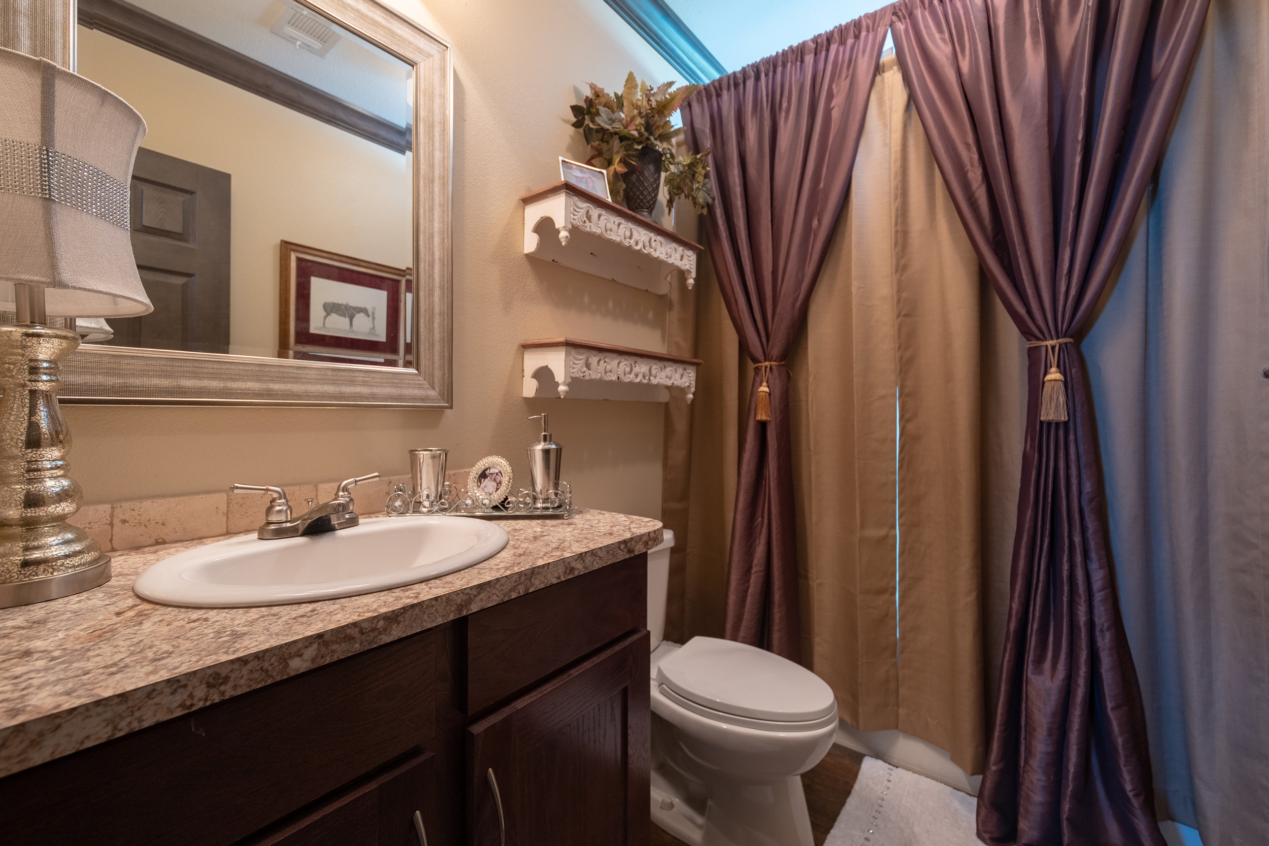 H2 - Bathroom 2.jpg