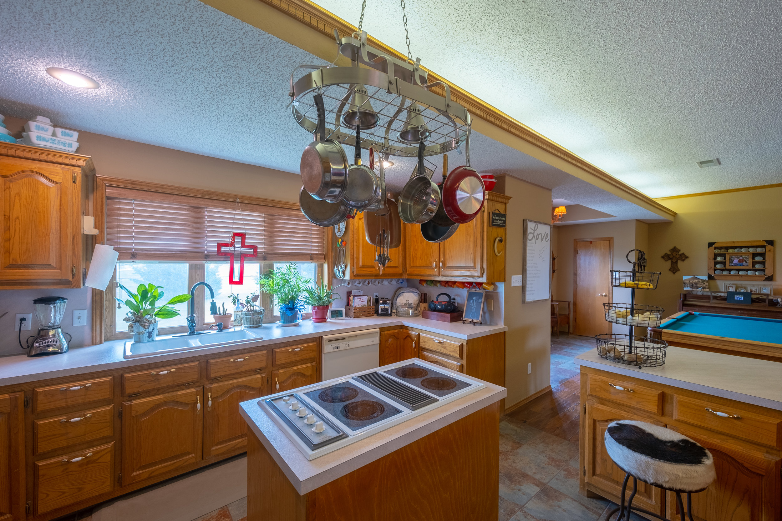 H1 - Kitchen-2.jpg