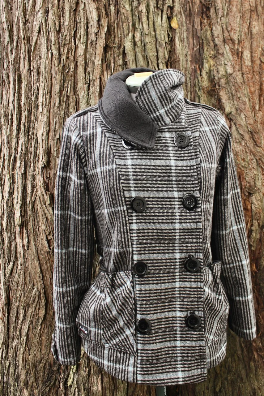 Black & Blue plaid peacoat, with detachable hood and 4 pockets