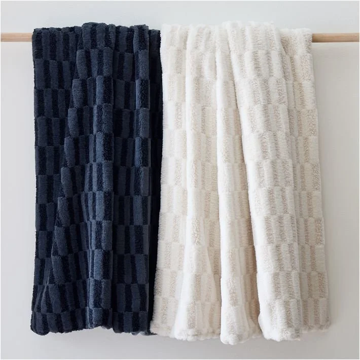 checkerboard-fleece-throw-1-o.jpeg