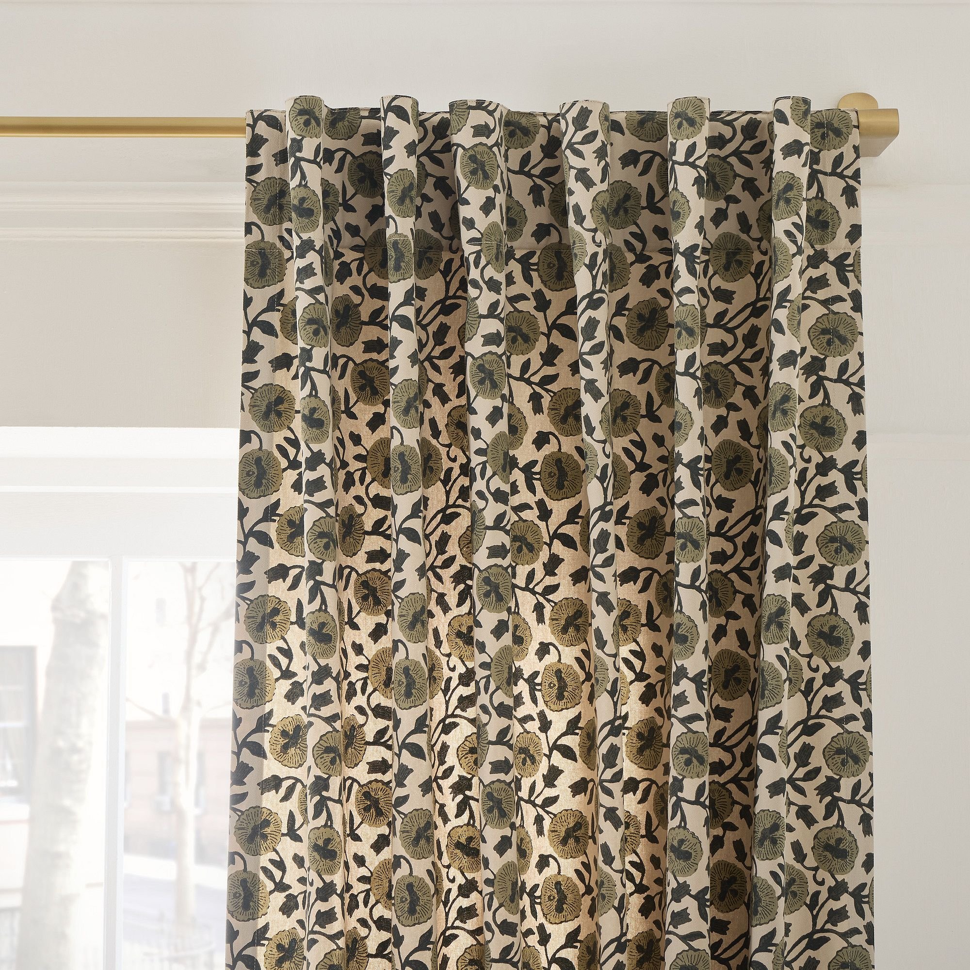 laney-floral-curtain-xlBDNF.jpeg