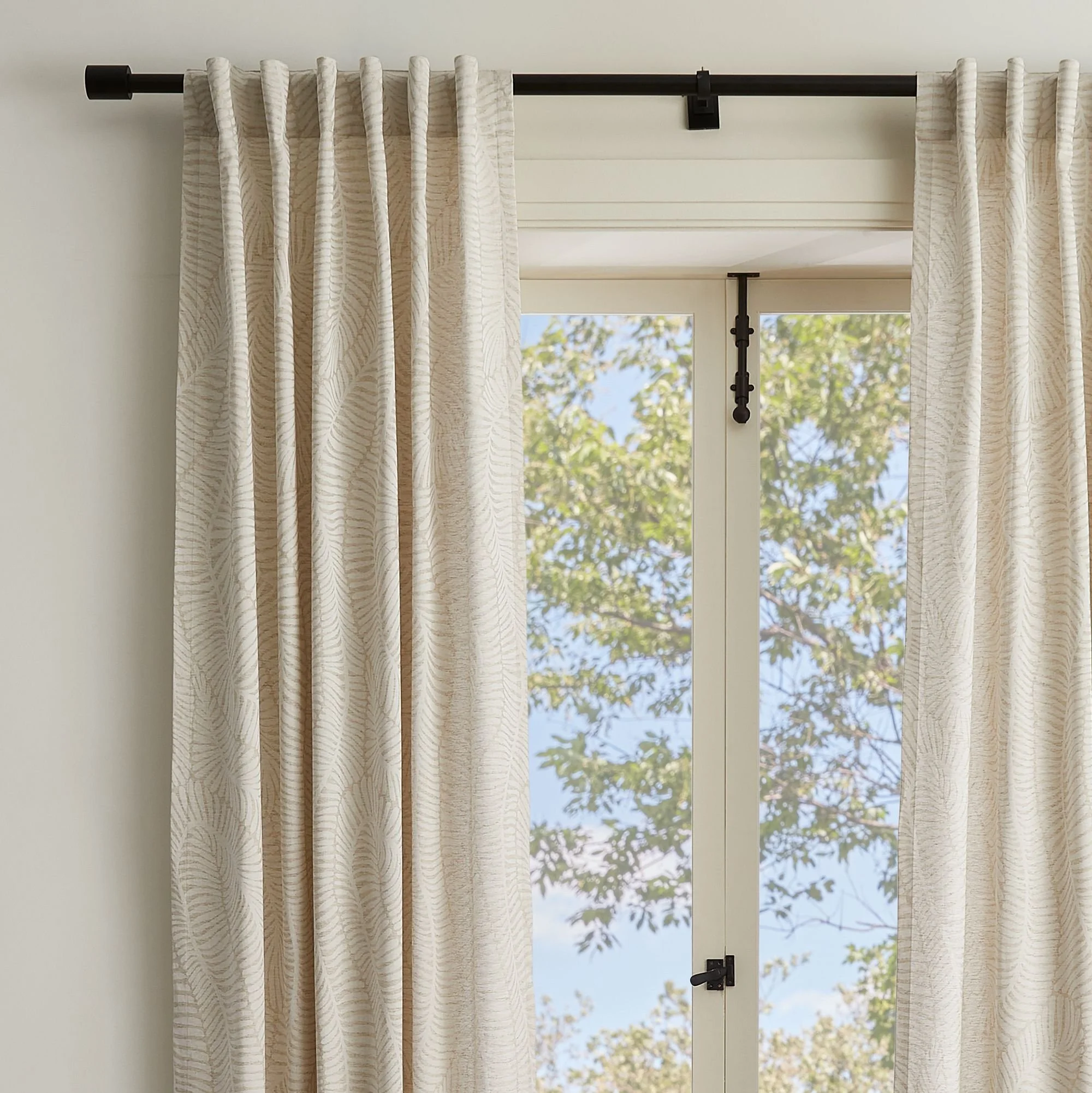 trailing-fern-sheer-curtain-2-xlAFA.jpeg