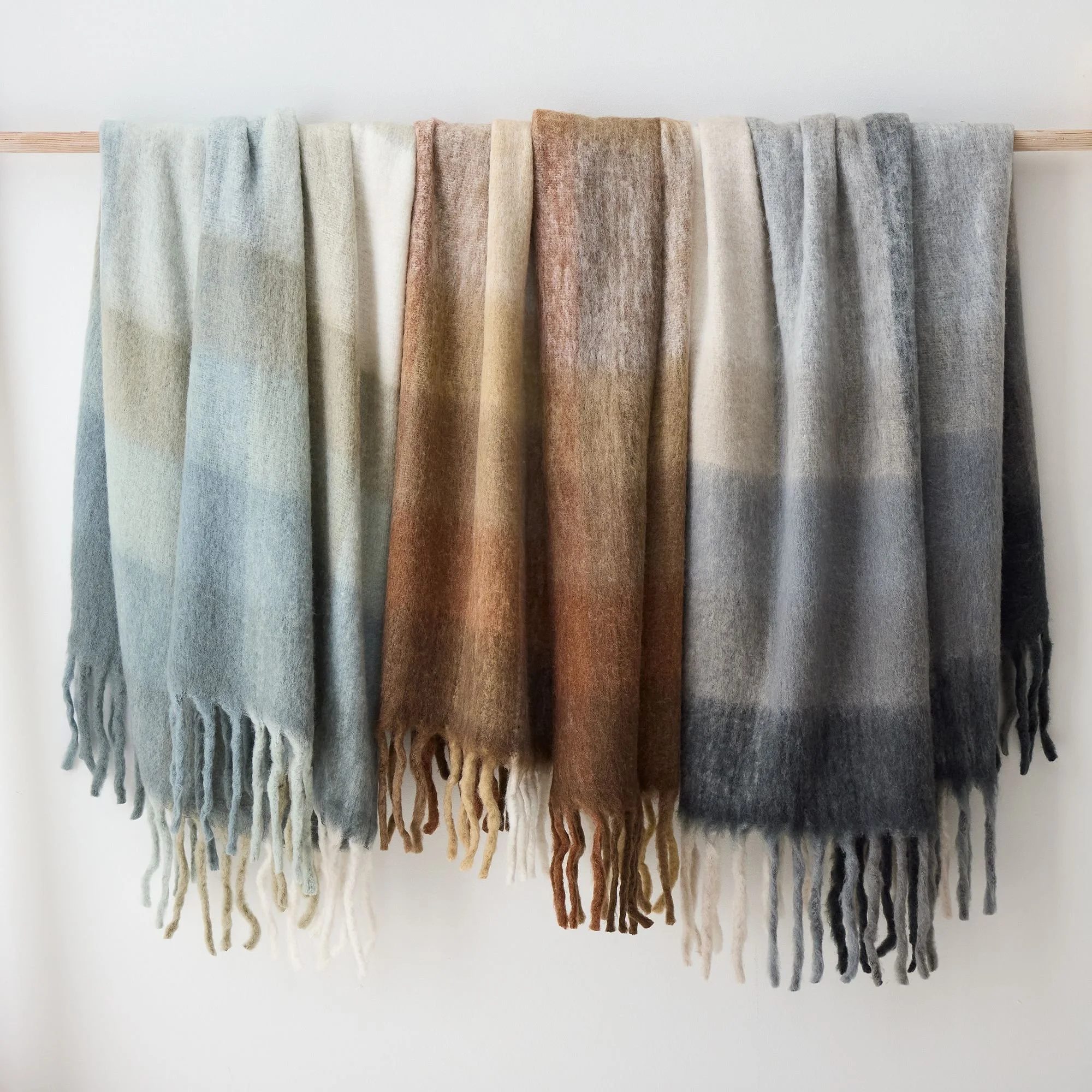 faux-mohair-framed-ombre-throw-1-xl.jpg