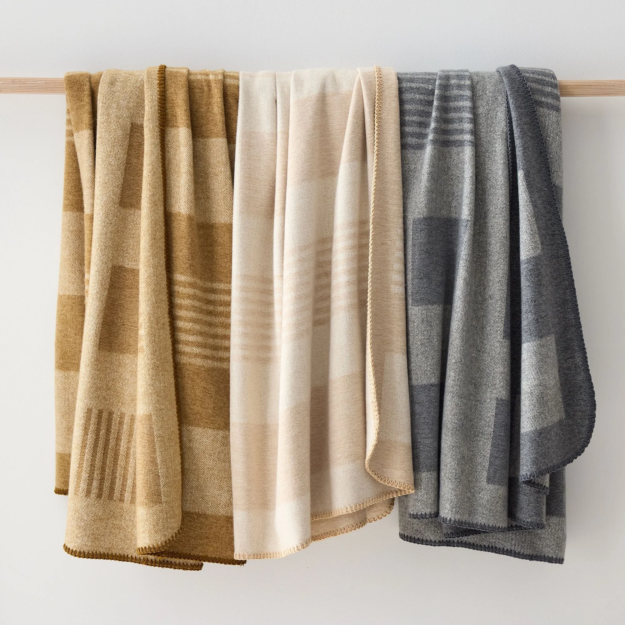 brushed-woven-modern-throw-xl.jpg