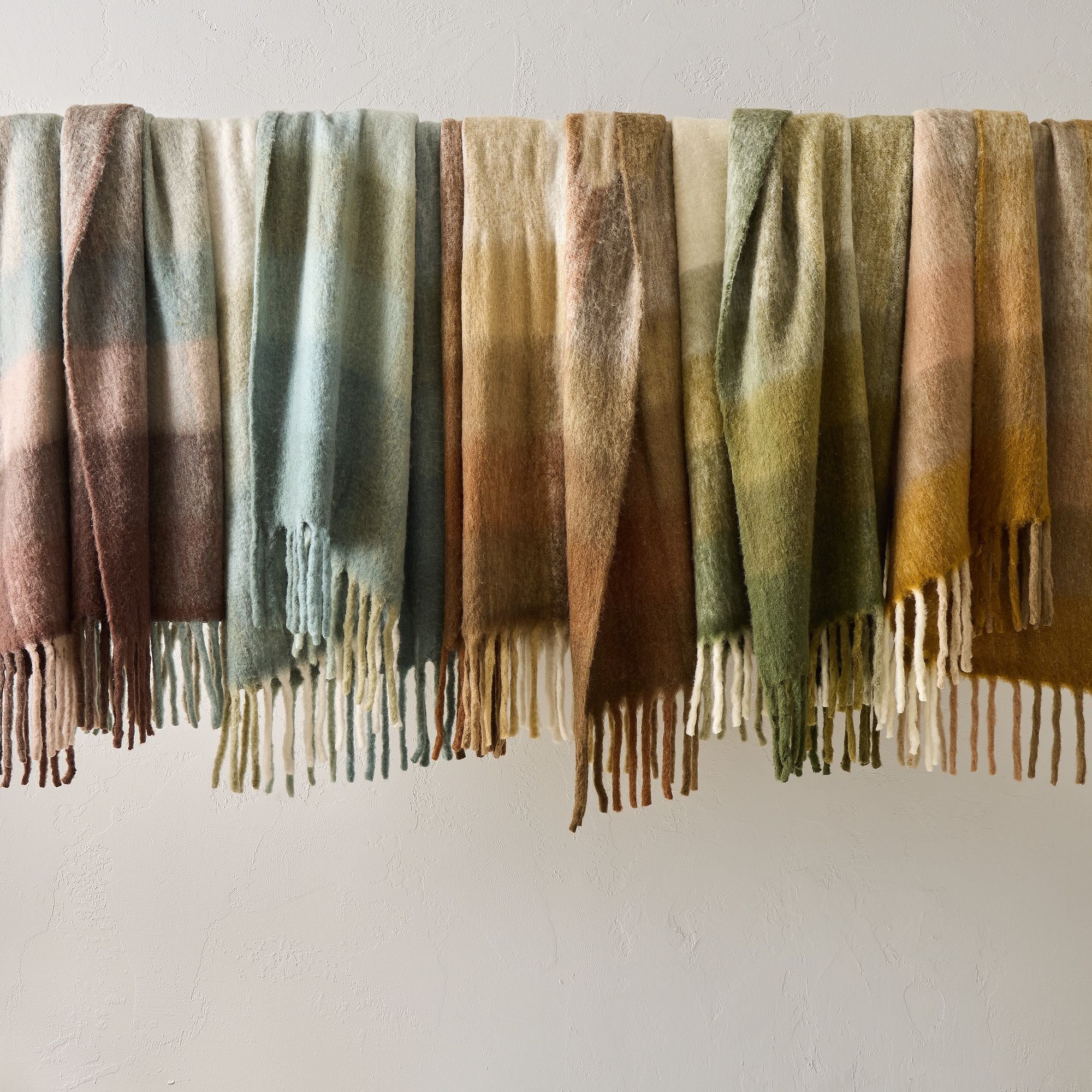 faux-mohair-framed-ombre-throw-xl.jpg