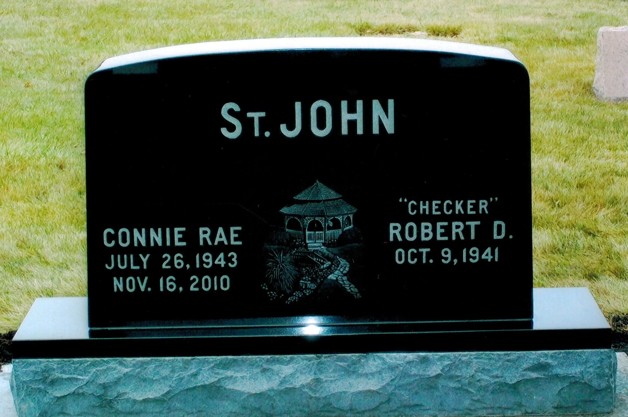 monument 21.jpg
