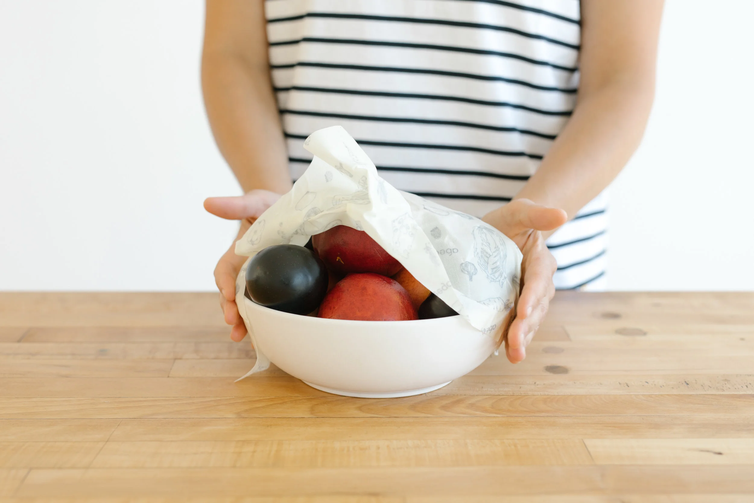 abeego-covering-bowl-pit-fruit.jpg