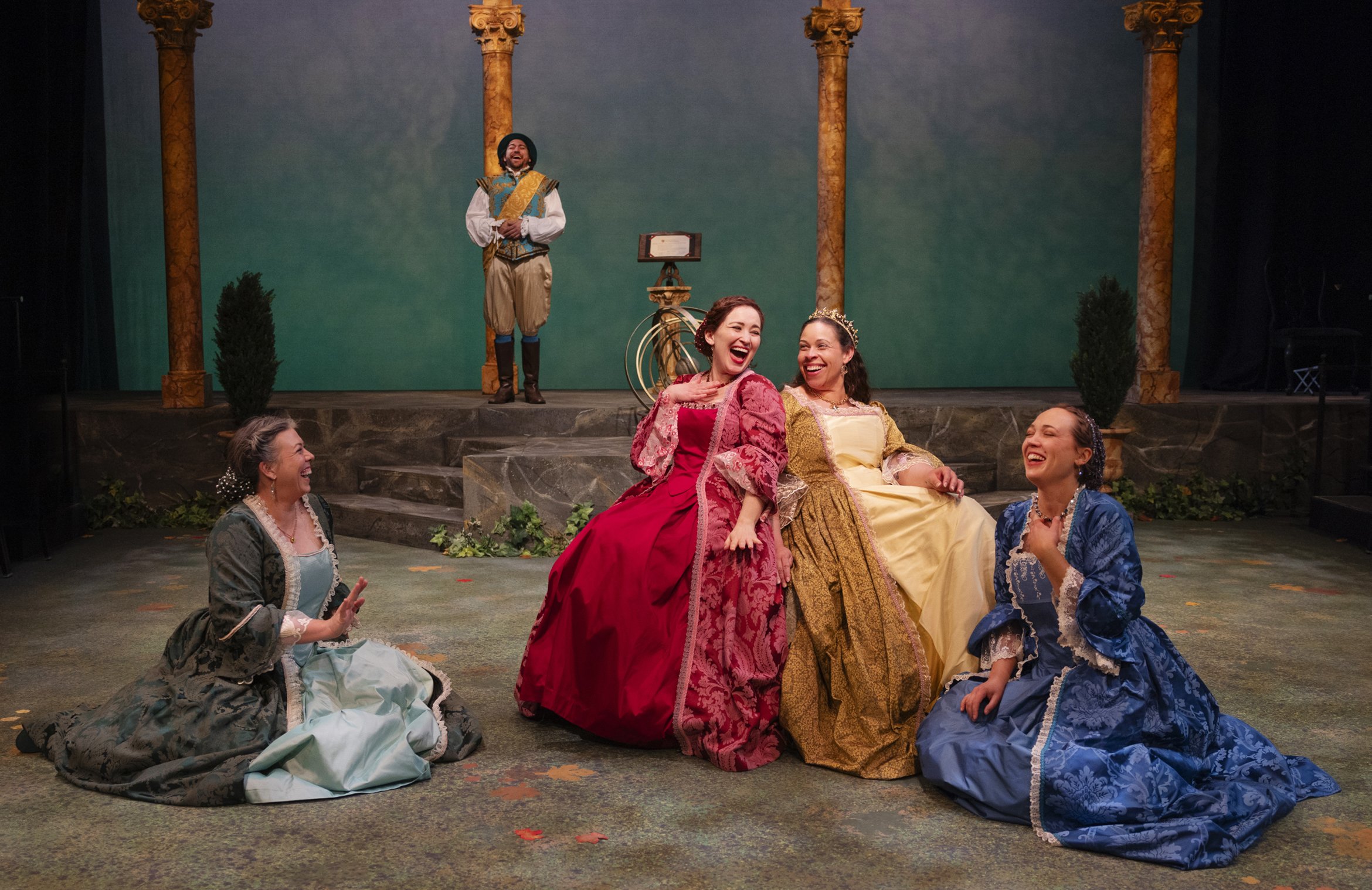 The ladies of the French court. Photo by Tim Fuller.