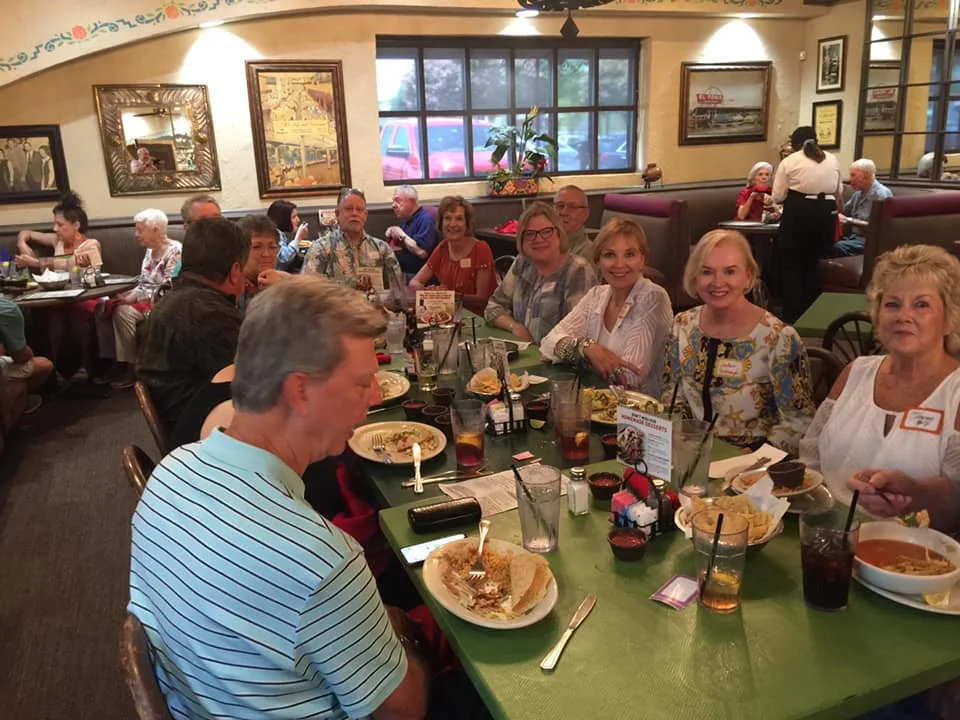 Lunch Pop Up Lake Highlands Class of 1970 Aug 2019.jpg