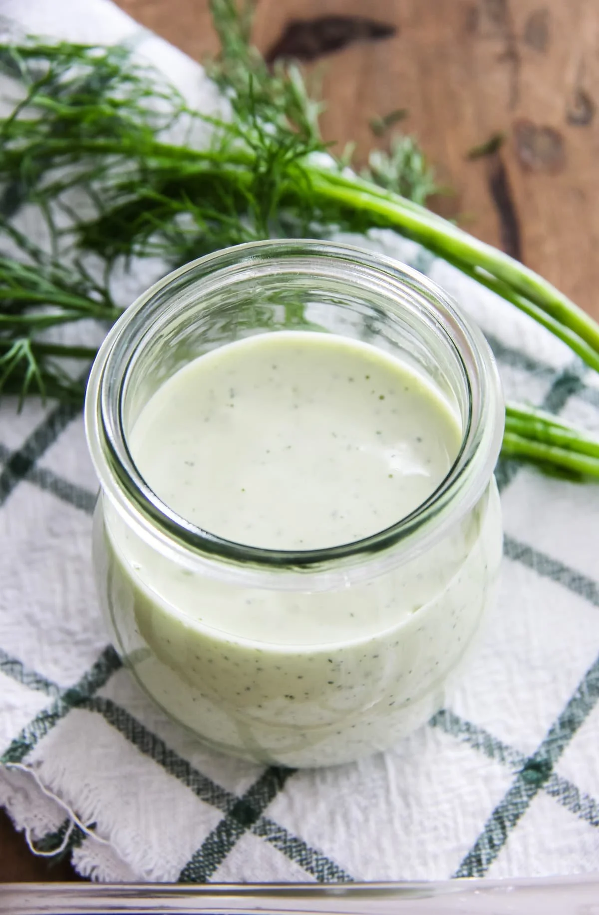 Creamy-Dill-Dressing-3a.jpg