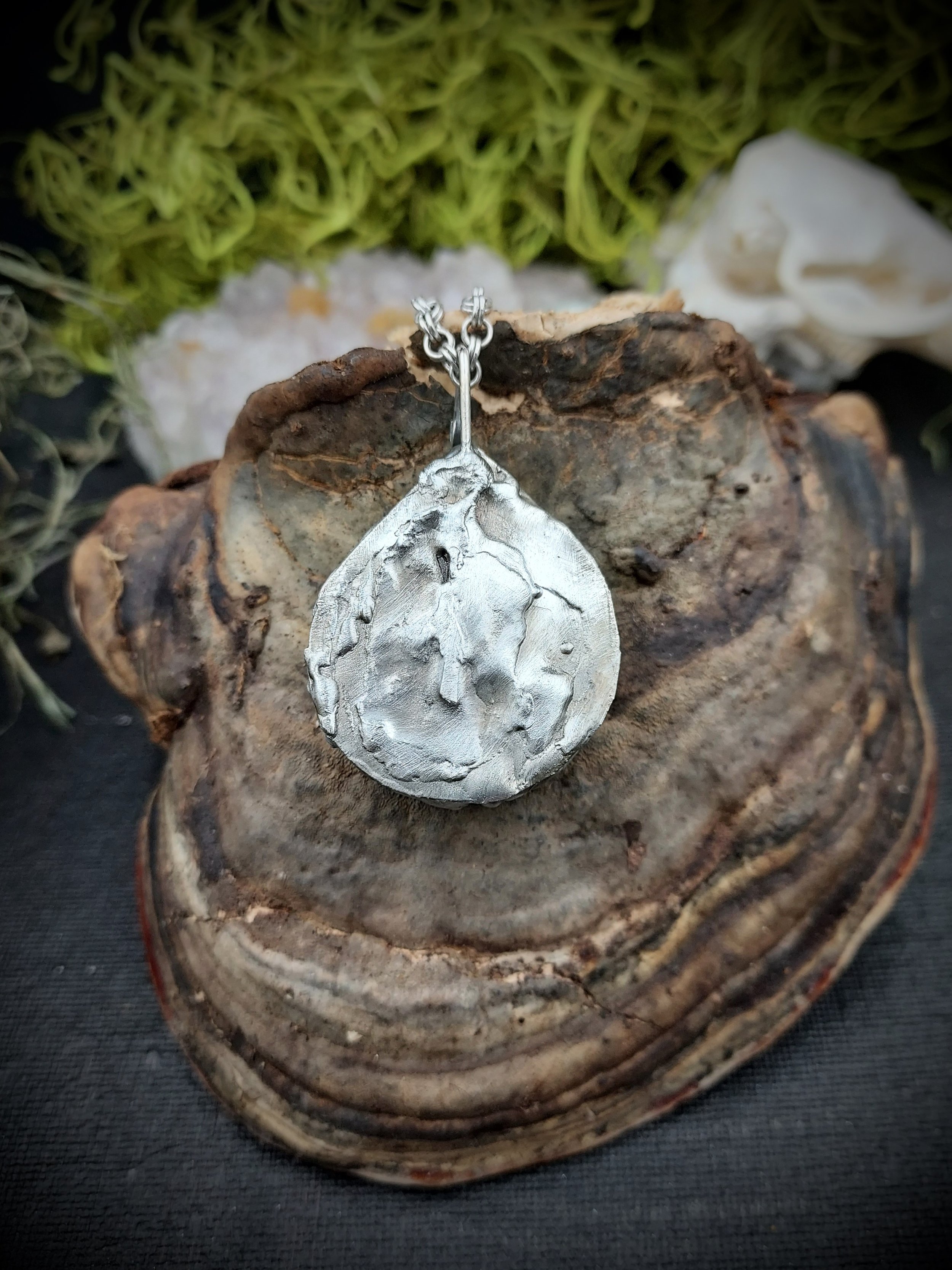 JawNecklace1.jpg