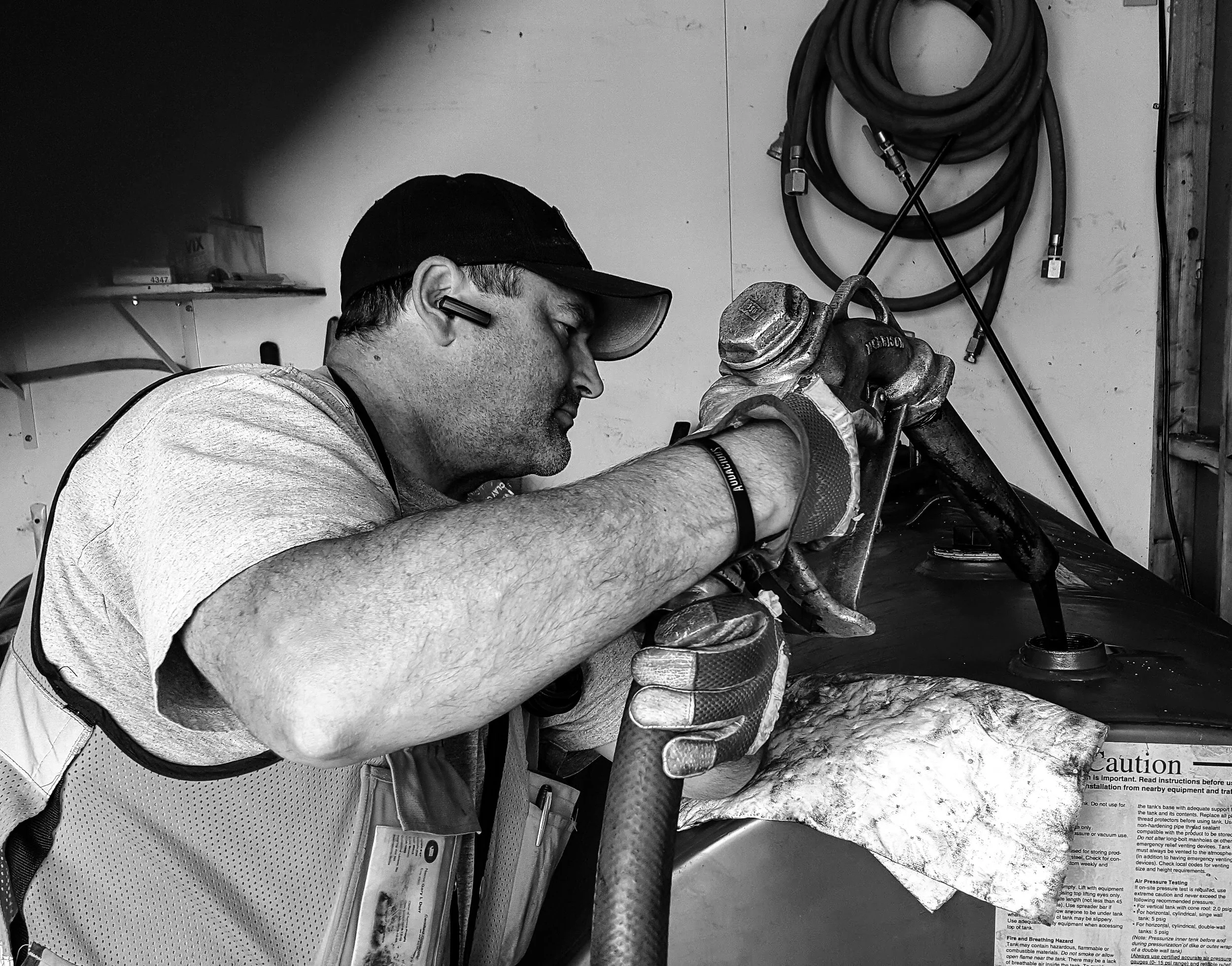 Gary checking locomotive lube oil level at Davenport