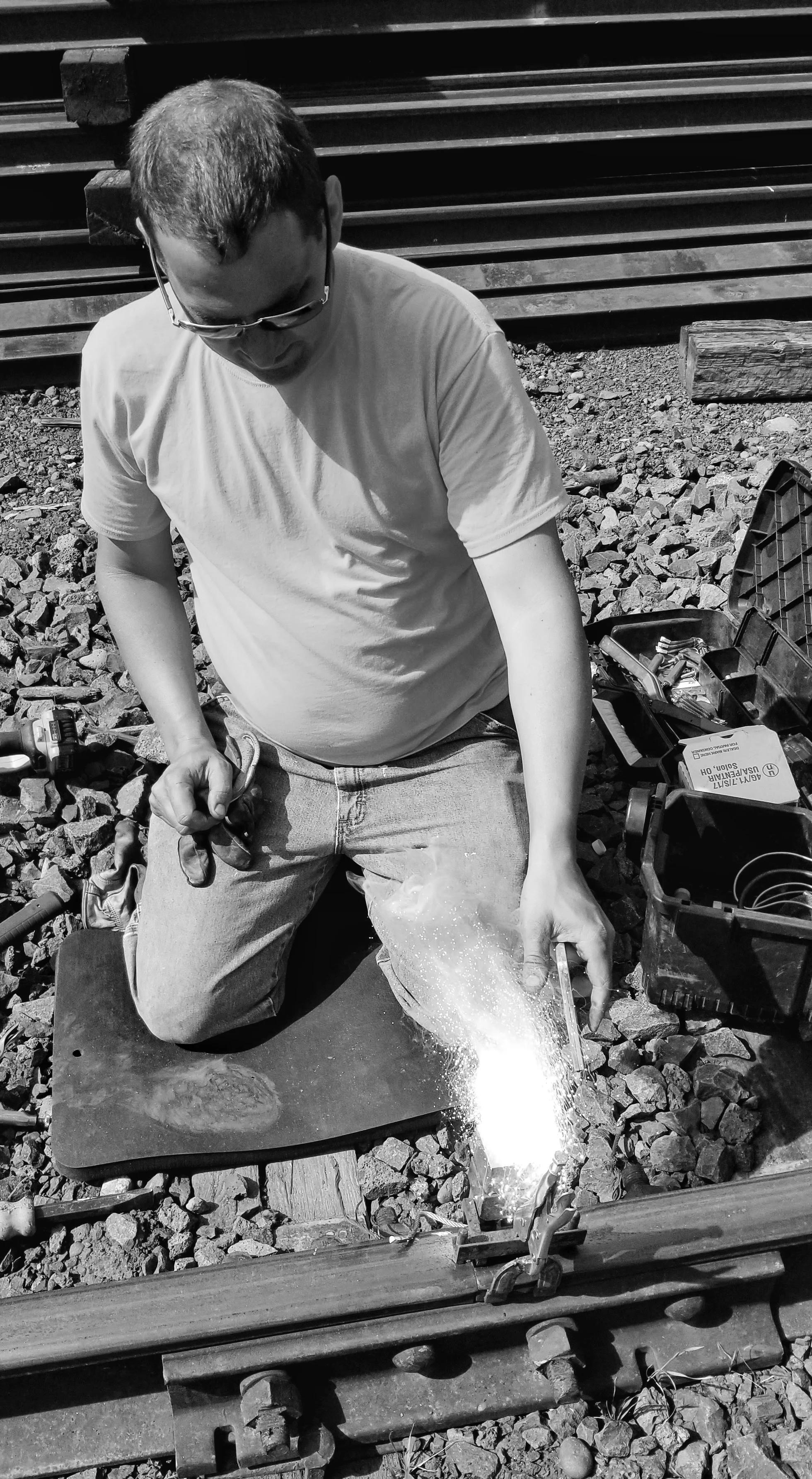 Luke thermite welding a crossing activation bond wire at Medical Lake