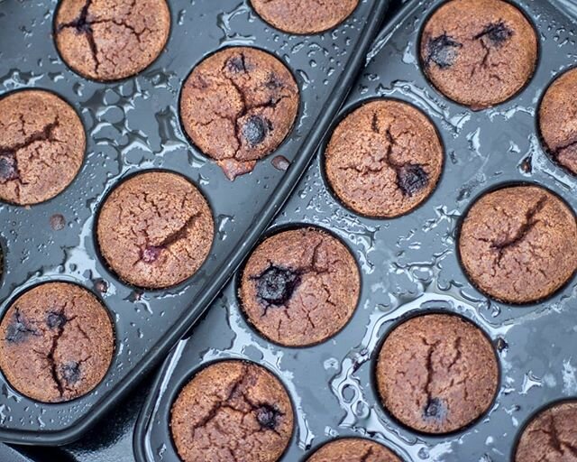 Oven's are on today!
​
​We know lots of you are channelling your inner baker during isolation, but are your goodies, low cal, contain less than 3 grams of sugar, gluten free and dairy free???&nbsp;🧐
​
​If not, remember that we are baking too and can