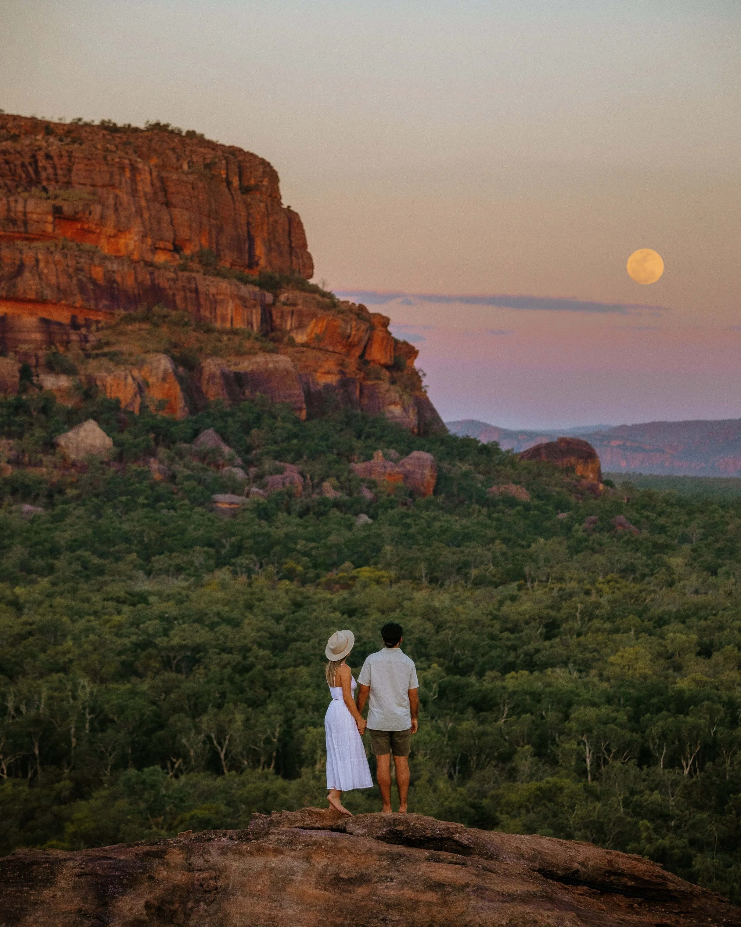 This one week Northern Territory road trip itinerary takes you through the best parts of the Top End Australia. Explore Kakadu National Park, Katherine Gorge and hot springs, and Litchfield National Park with lots of waterfalls, swimming holes, and …
