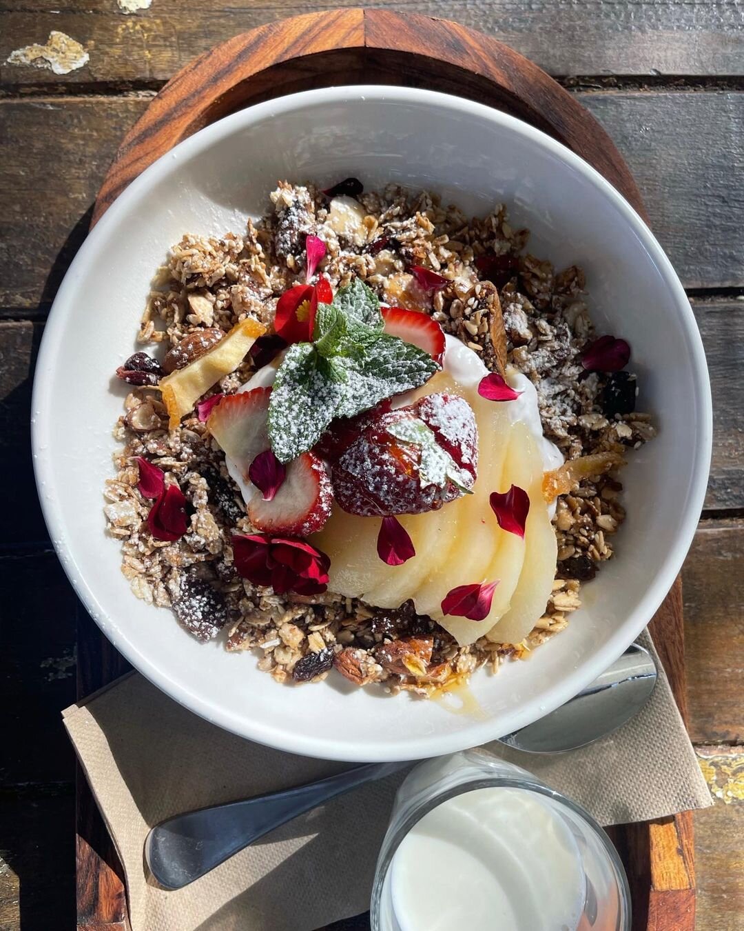  Pasture &amp; Co Gold Coast. This guide to the best cafes in Gold Coast Australia includes the best breakfast spots in Gold Coast and the best vegan cafes in Gold Coast. Find the best cafes in Burleigh Head, Palm Beach, and more of the best places t