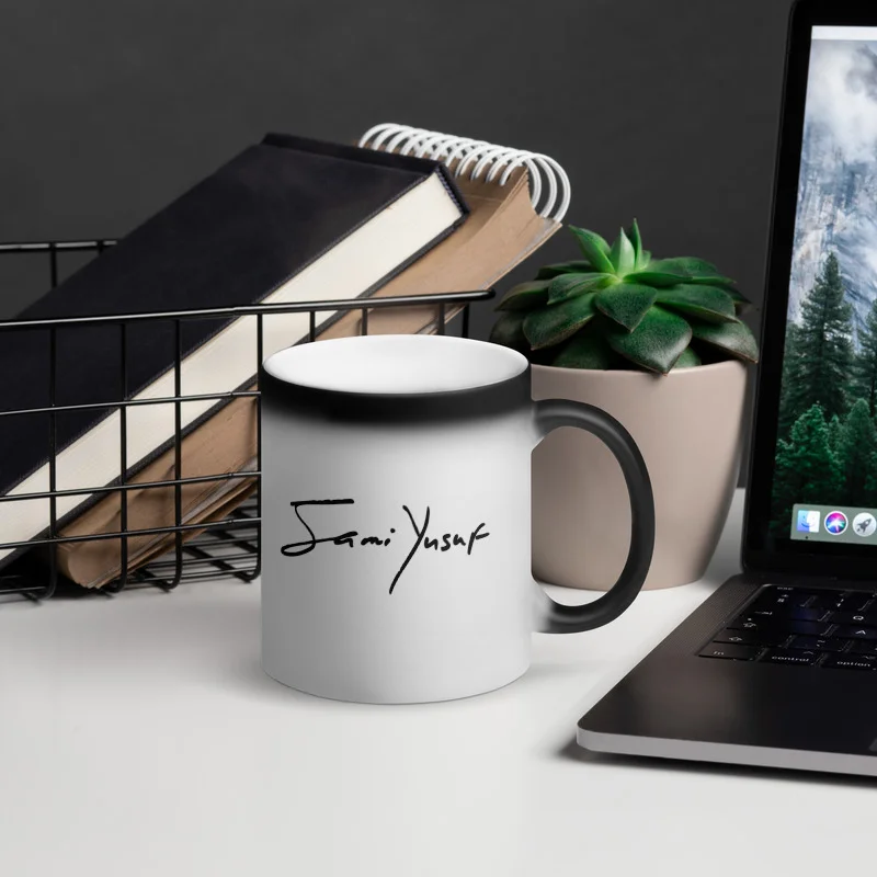 mockup_Office_Lifestyle_Black.jpg