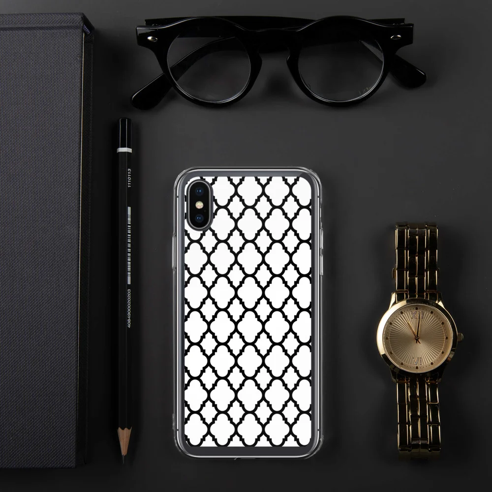 Alexandria-Black-White_mockup_Lifestyle-1_Lifestyle_iPhone-XXS.jpg