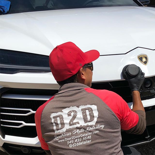 Gloss sauce applied by hand so I can get to feel every contour and every edge on this beautiful #lamborghini #urus . #enjoythemoment 
Www.Door2doorDetailer.com

#lamborginiurus #aventador #satisfying #ilovemyjob #door2doordetailer #d2ddetailer #detai