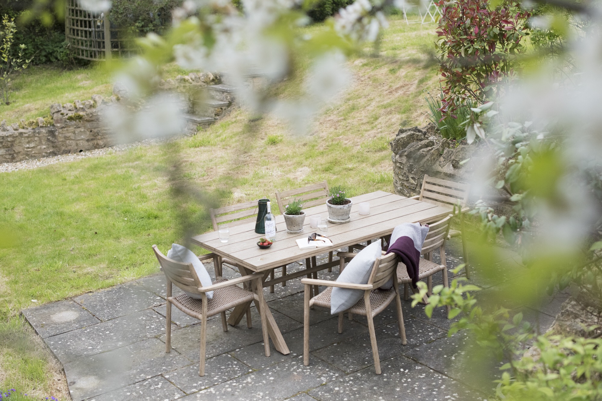 The_Strawberry_Thief_Garden_Seating.JPG