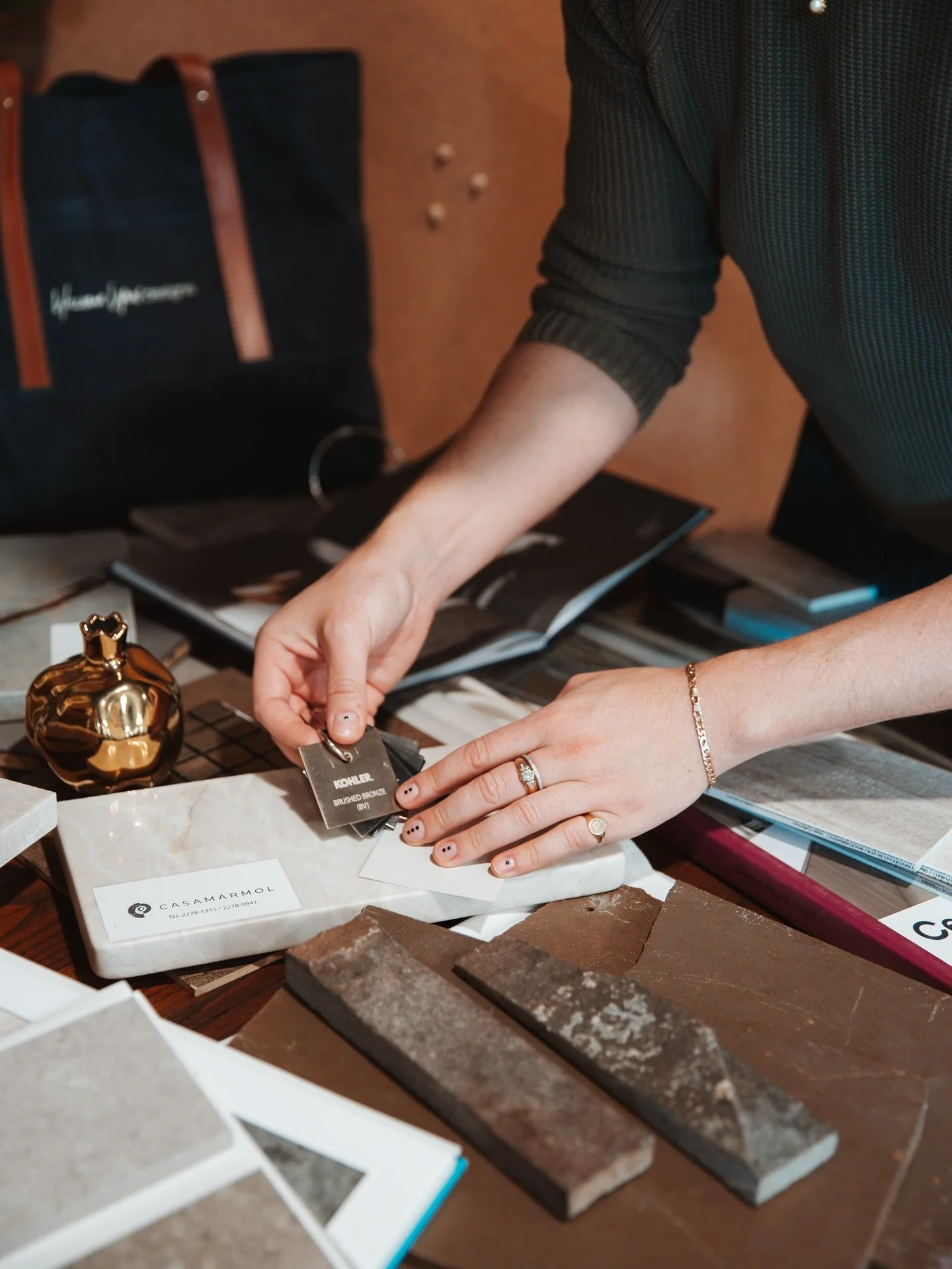 Oh hey 2026!
.
So many milestones in 2025 ✨ Two countries traveled, my first international project, a new apartment, staying active, and a secret project coming to light in the new year to name a few. New chapter loading!
.
What&rsquo;s one goal you&